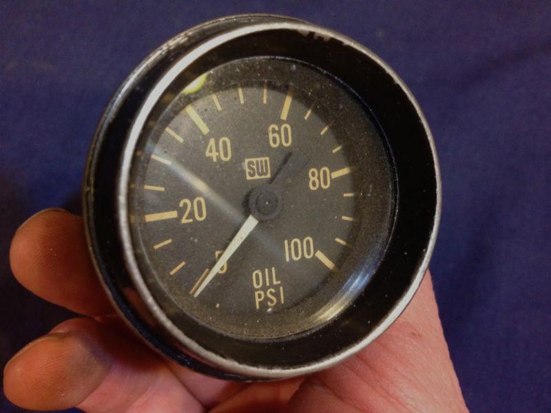 Vintage stewart warner oil pressure psi gauge 2 1/4" universal sw classic patina