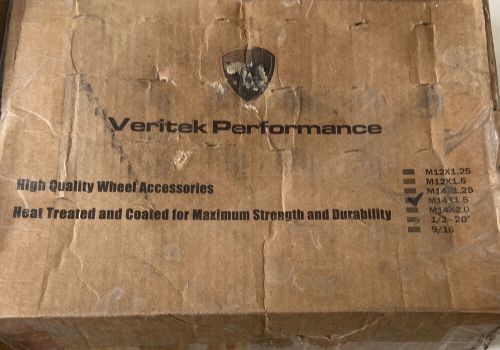 Verities performance lug nuts m14x1.5(box of 24) open box