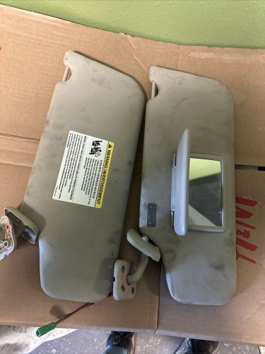 2011-2014 ford edge passengers and driver sun visor mirror  tan