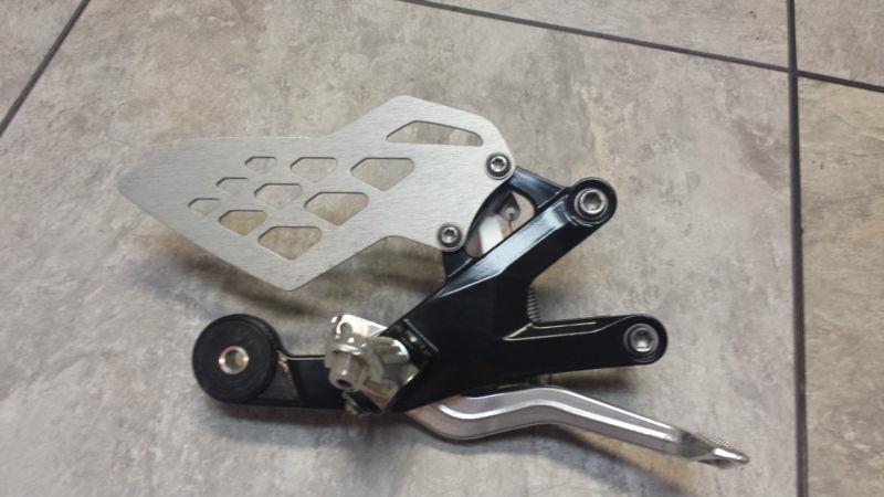 Bmw s1000rr factory oem right/brake rear-set, very nice set, almost perfect!!!