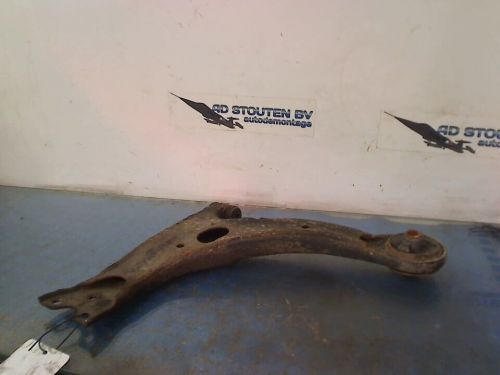 Right handlebar front control arm right front toyota corolla wagon (e12) 2005-