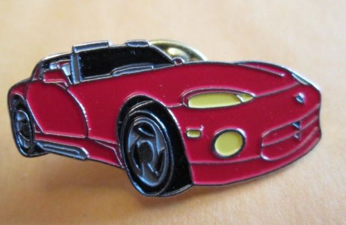 Dodge viper on card lapel pin (x)