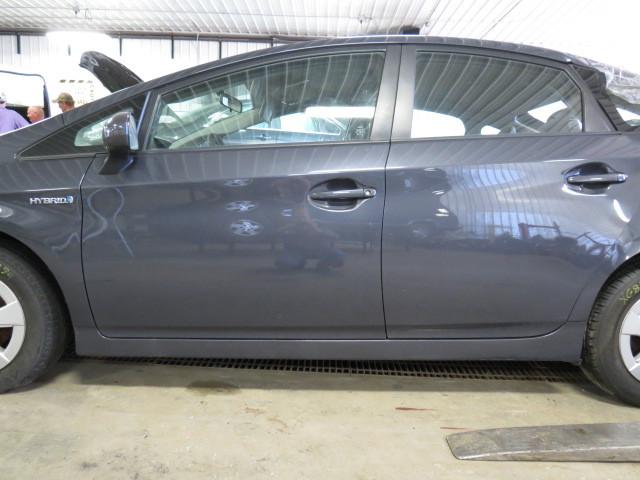 2010 toyota prius 43132 miles front door left