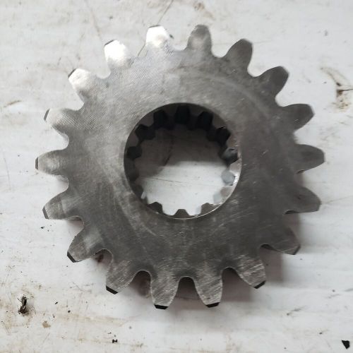 Kawasaki - 13262-0432 - kawasaki gear,output drive,18t - 13262-0432