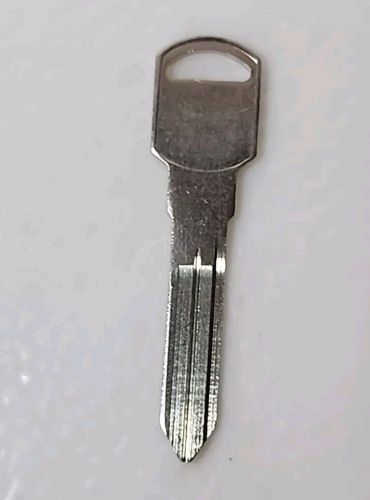 Ilco p1107 b89 uncut key blank for general motors - pontiac, chevrolet, gmc