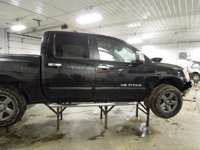 2005 nissan titan 61658 miles front door right