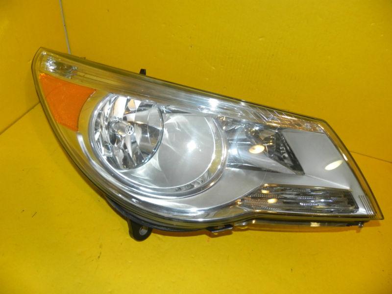 09 10 11 12 volkswagen routan right passenger halogen headlight oem 