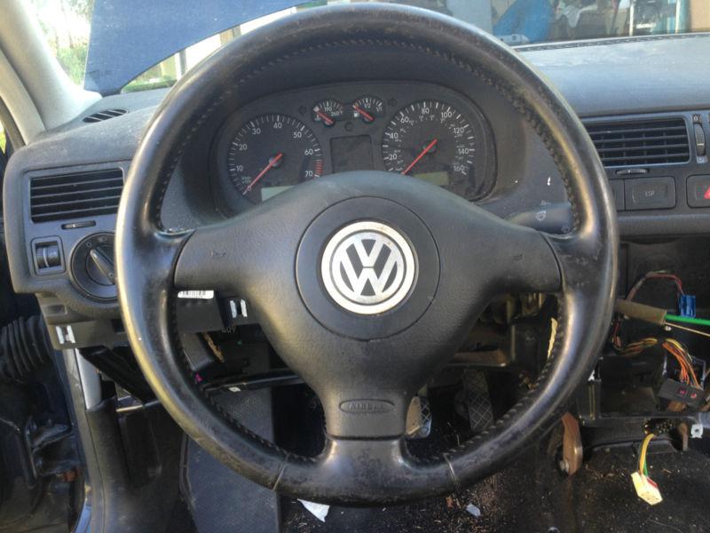 Volkswagen jetta golf 3 spoke leather steering wheel and airbag mk iv 