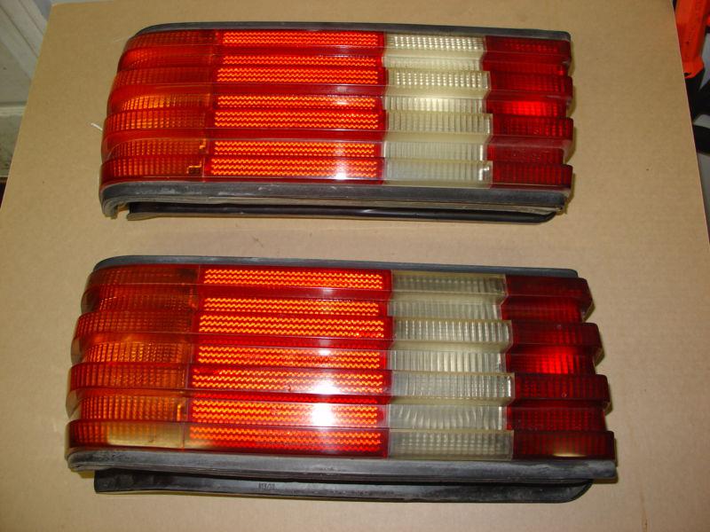 Mercedes benz w126 pair of tail lights 350 sdl 420sel 560sel rhs lhs 380se 300sd