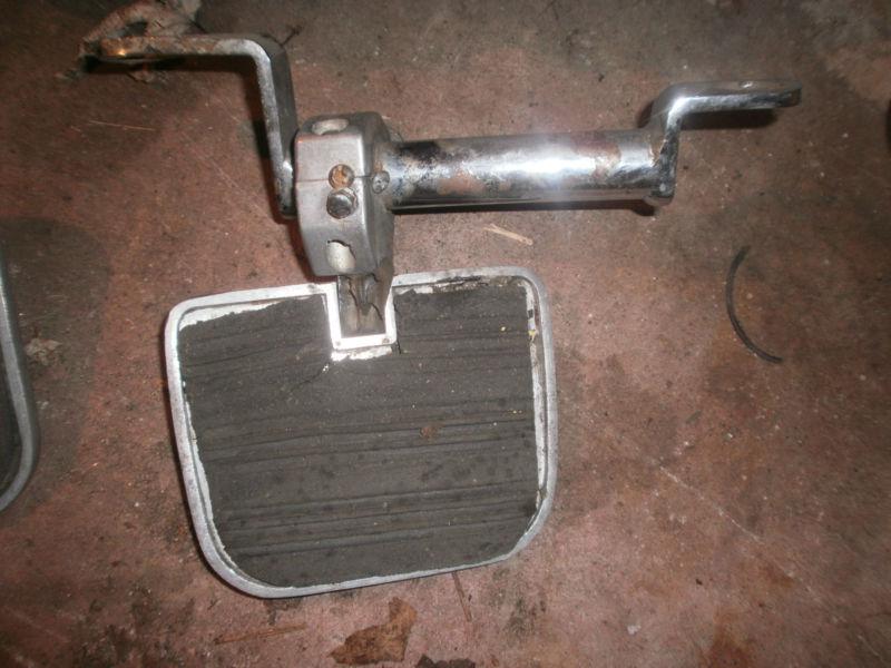 Honda goldwing interstate 1200 1984 left rear riders foot pedal peg and right