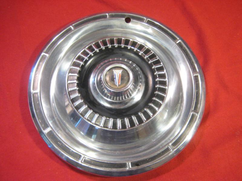 1965 plymouth #572 14" hubcap / wheecover hub cap  3 of 3