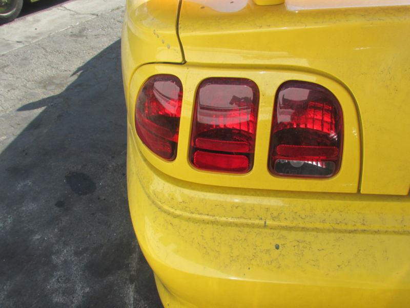 Mustang 1996-1998 - factory yellow rear tail lites with wiring,fits 94 and 95!