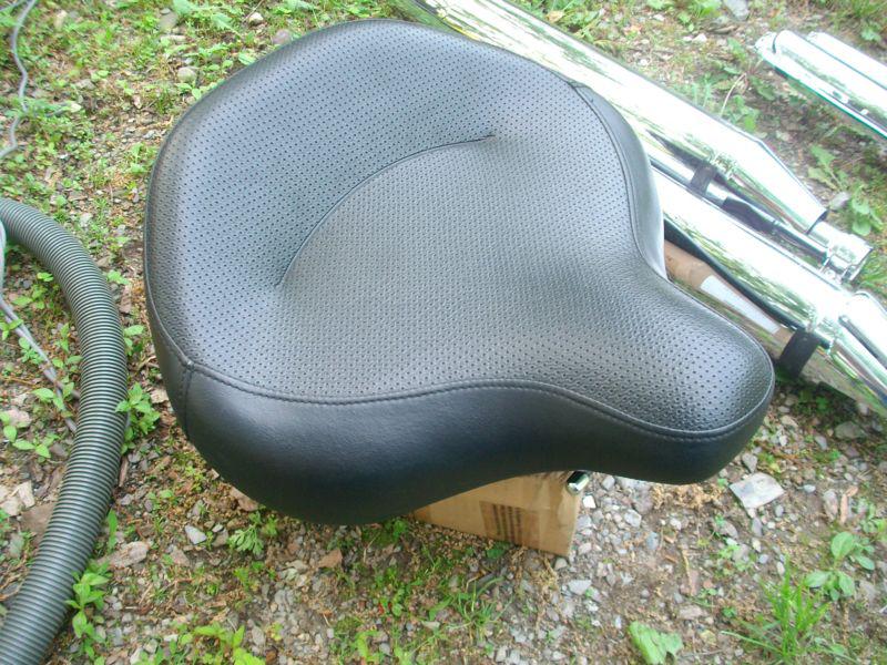 Harley davidson solo police style seat with seat mount