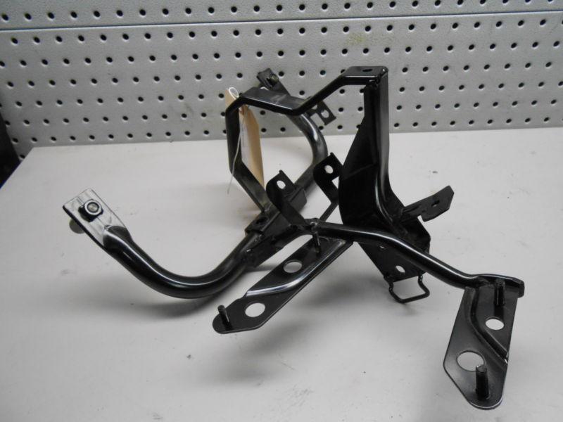 Y42 yamaha yw125 zuma 125 2009 front fairing light bracket