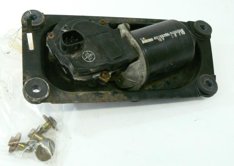 99-04 suzuki vitara chevy tracker windshield wiper motor -oem