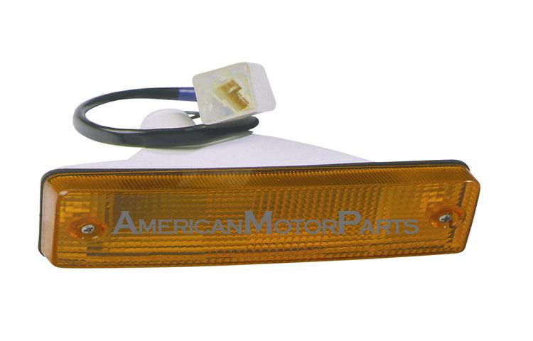 Passenger side replacement bumper park turn signal light 84-84 honda civic crx