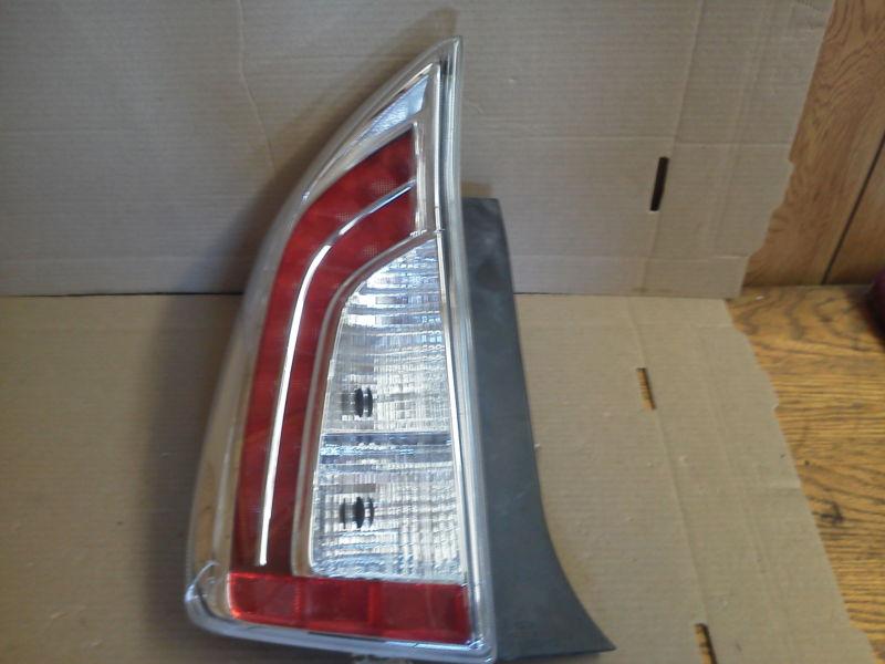 2012,2013 toyota prius left taillight(oem)