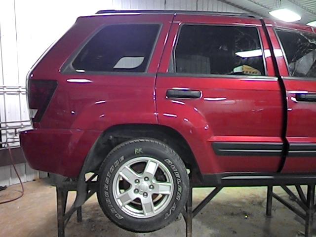 2005 jeep grand cherokee 94089 miles rear or back door right 2609858