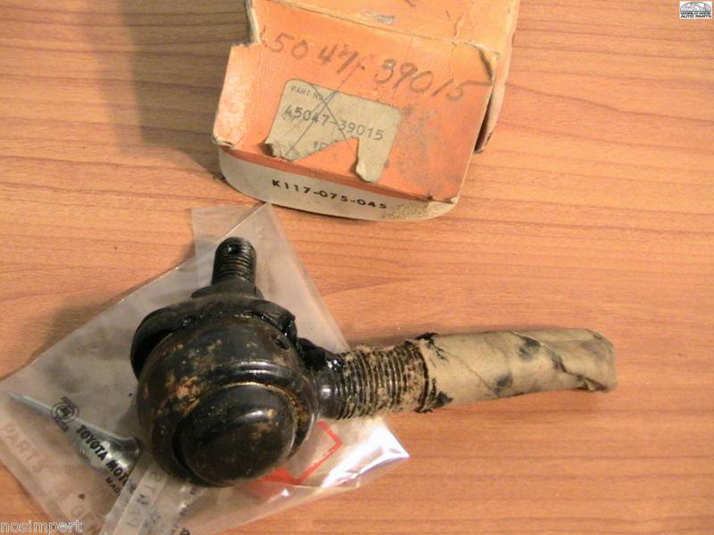 Toyota tie rod end  45047-39015   nos very old