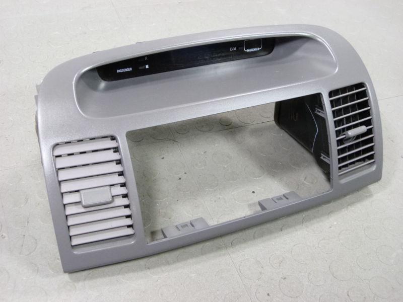 02 03 04 05 06 toyota camry grey dash bezel trim vents radio housing clock