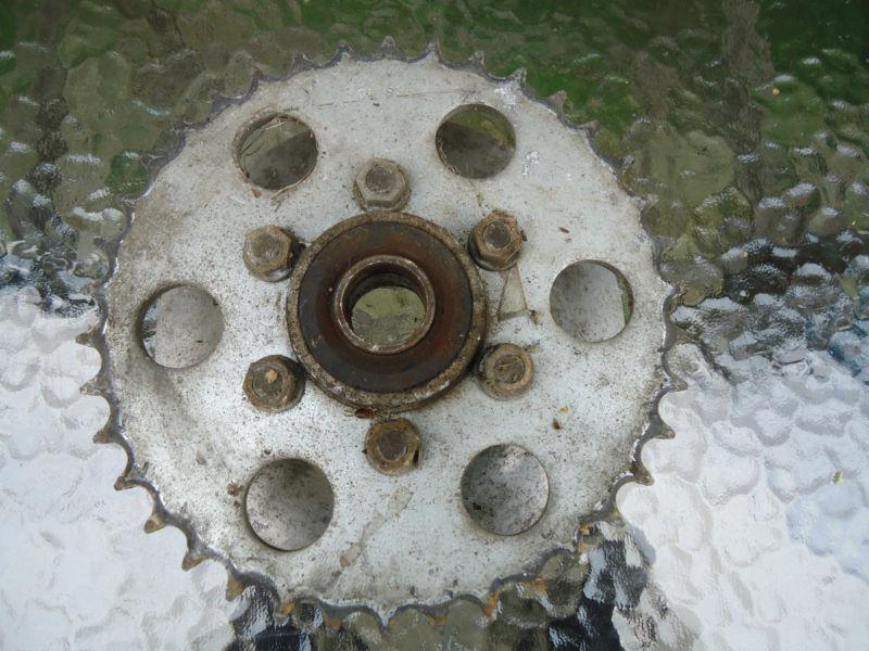 1971 suzuki t350 rebel rear hub with sprocket  rubber cusions