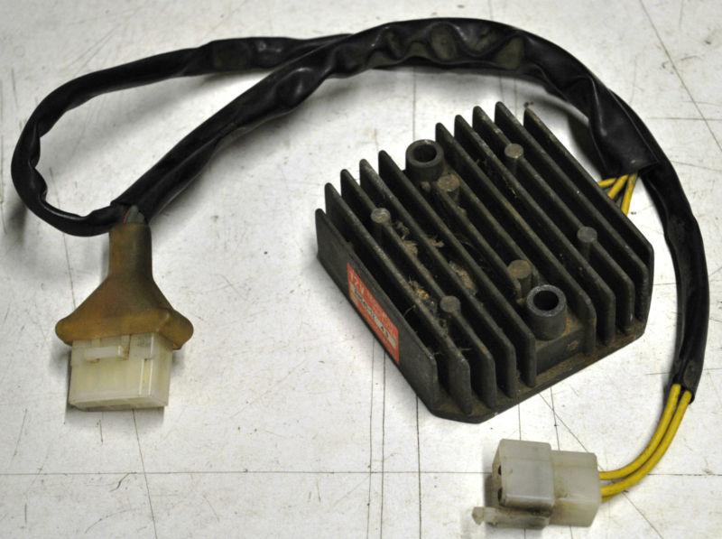 Used voltage regulator rectifier 1985 86 honda vf750c vf 700 v45 magna sh541-12