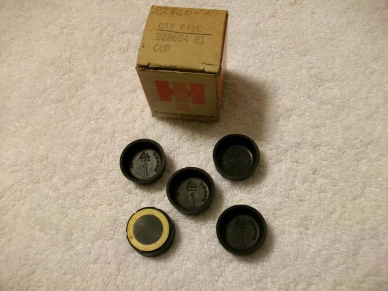 Ihc international harvester  wheel cylinder cup 5 pcs nos 228604r1 mt110