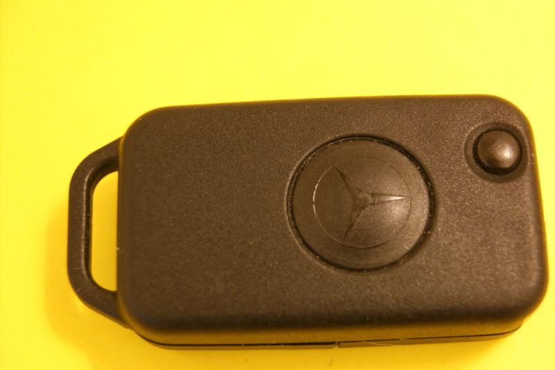 Mercedes benz  1 button flip key keyless  remote  140 760 14 06