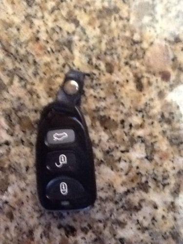 Hyundai keyless remote entry fob transmitter clicker 95430-3k200 osloka-310t