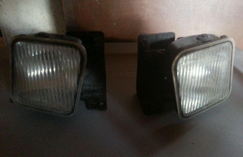 95 96 97 98 99 cavalier z24 right and left  fog light lamp oem