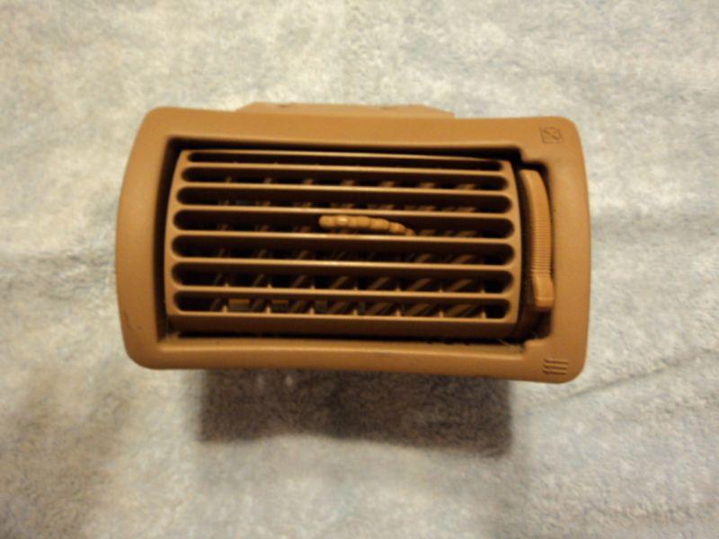 94 - 98 mustang drivers ac vent tan