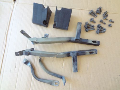 2003 - 2004 mustang svt cobra 4.6 rear bumper mount brackets &amp; bolts sku# gg101