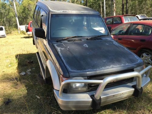 1994 nj pajero 6g72 glove box lid #c144