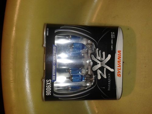 Pack of 2 sylvania silverstar zxe, 9006xs headlight bulbs