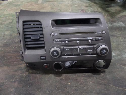 06 honda civic stereo radio am fm cd aux player unit sdn lx 39101-sna-a010-m1