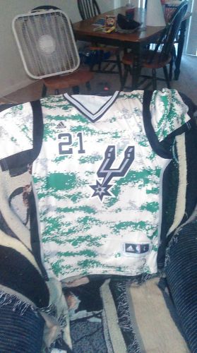 Men&#039;s large duncan camo jersey