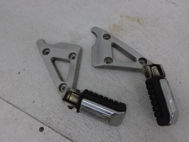 1982 honda shadow vt500 vt 500 foot pegs & brackets