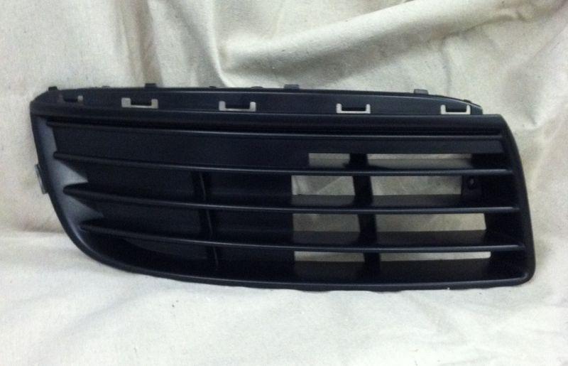 New volkswagen mk5 jetta lower grille cover 05.5 06 07 08 09 10 right