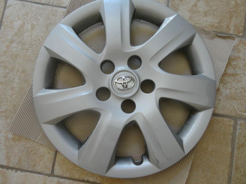 Original factory toyota 16" camry 2010 2011 hubcap wheel cover oem looks nice