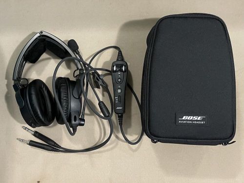 Bose a20 aviation  headset with dual cable &amp; bluetooth plus case