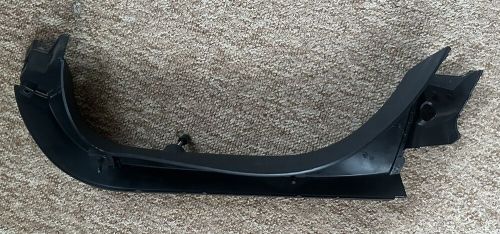 Alfa romeo giulietta 2010- tailgate boot lid ns lh inner plastic side trim panel