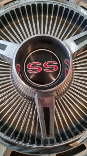Vintage 1963-64 chevrolet impala nova ss 14&#034; hubcap