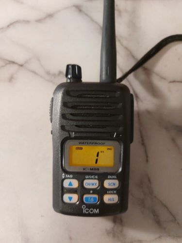 Icom ic-m88 compact marine handheld vhf radio, excellent, complete