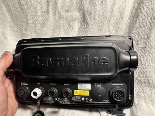 Raymarine c97 multifunction display  sonar e70012