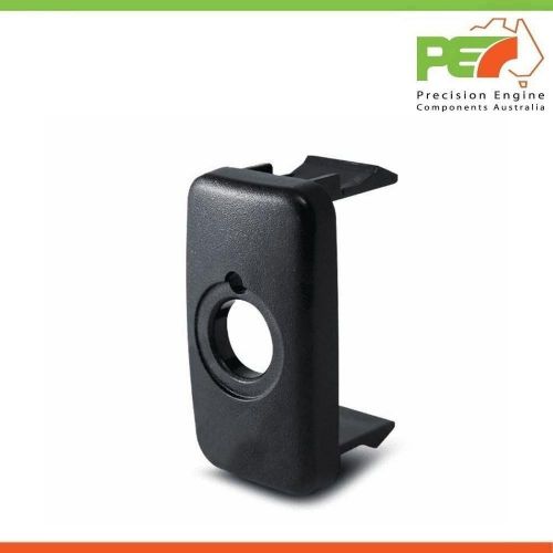 Redarc tow-pro elite switch insert for toyota prado 120 and landcruiser 100