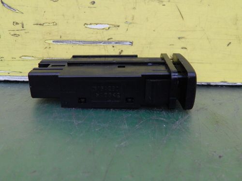 Lexus is 220d 4 dr 2005-2012 heated screen switch black 212 15a280