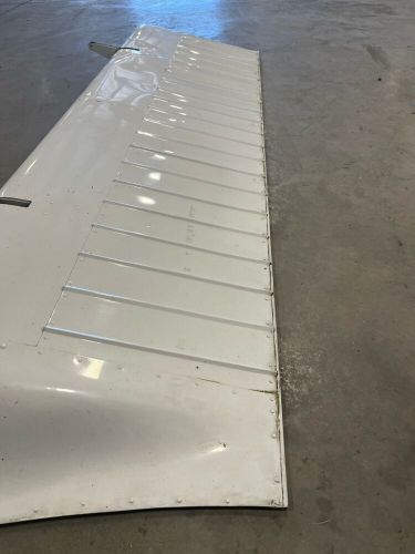 1976 cessna 150m s/n: 150-78627 l/h flap assembly