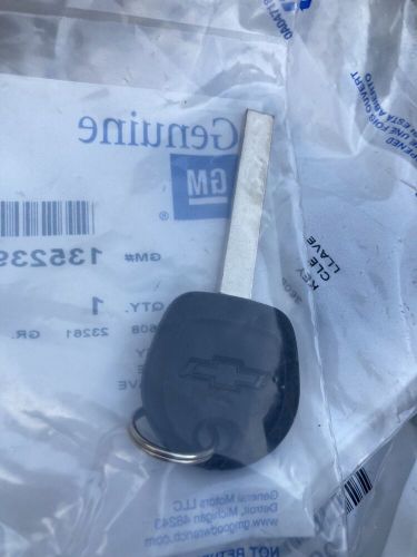 13523900 chevrolet key blank