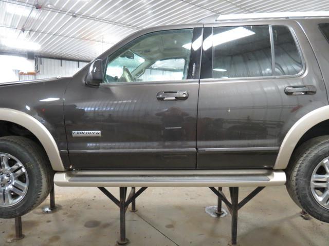 2006 ford explorer 69519 miles front door left