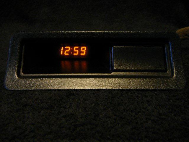 ***jdm acura integra da9 amber sir clock ! 90-93 oem***